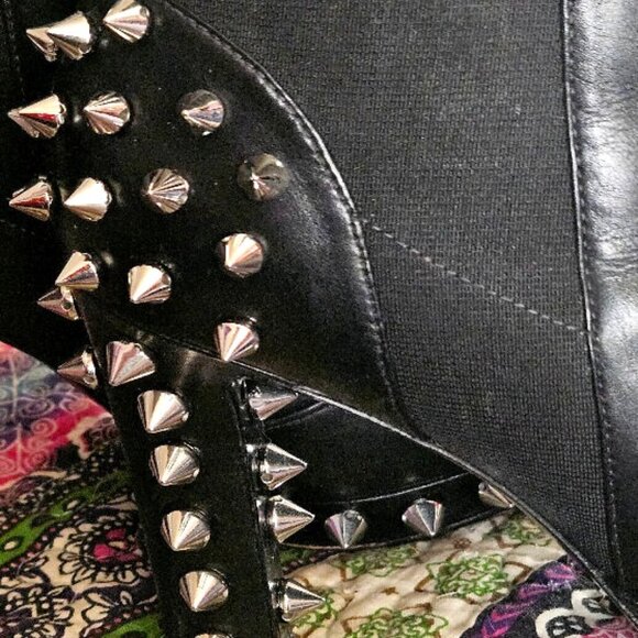 Italian made, Vero Cuoio, Black, Spiked, Ankle Boots - Picture 11 of 13